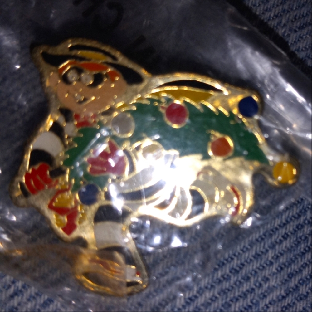 Vintage McDonald's holiday pin Hamburgular